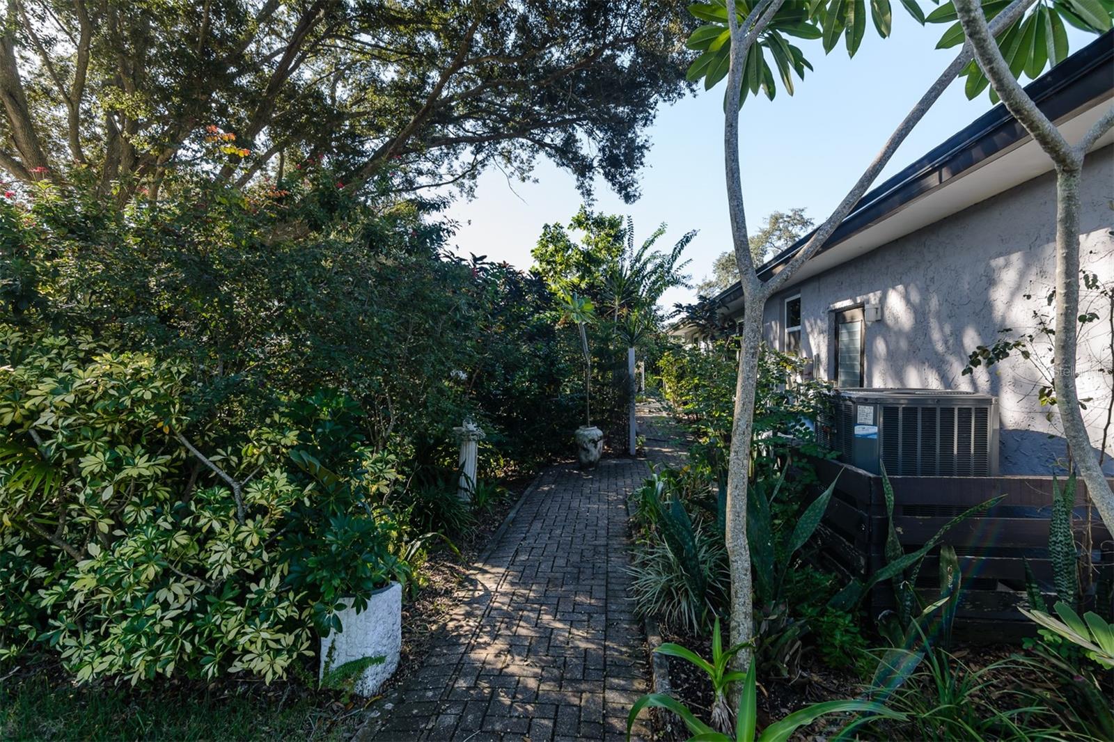 2977 AMBLEGLEN CT — photo 55