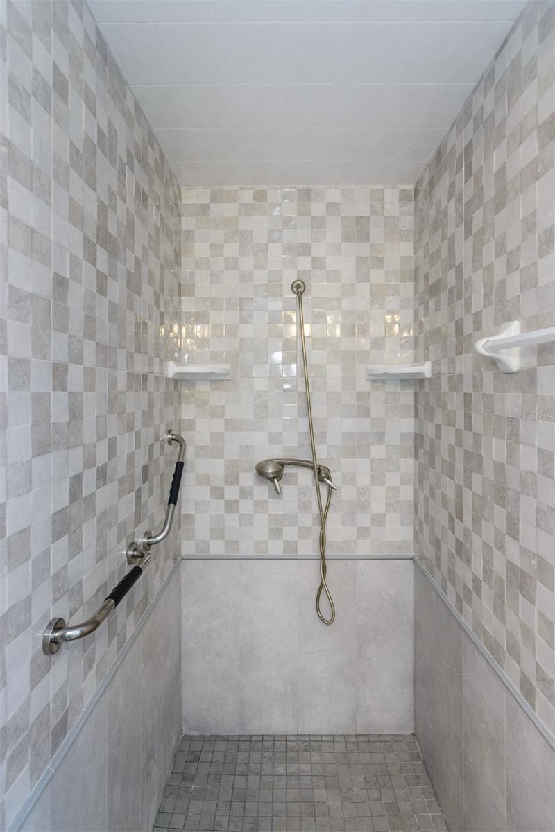 2977 AMBLEGLEN CT — photo 29