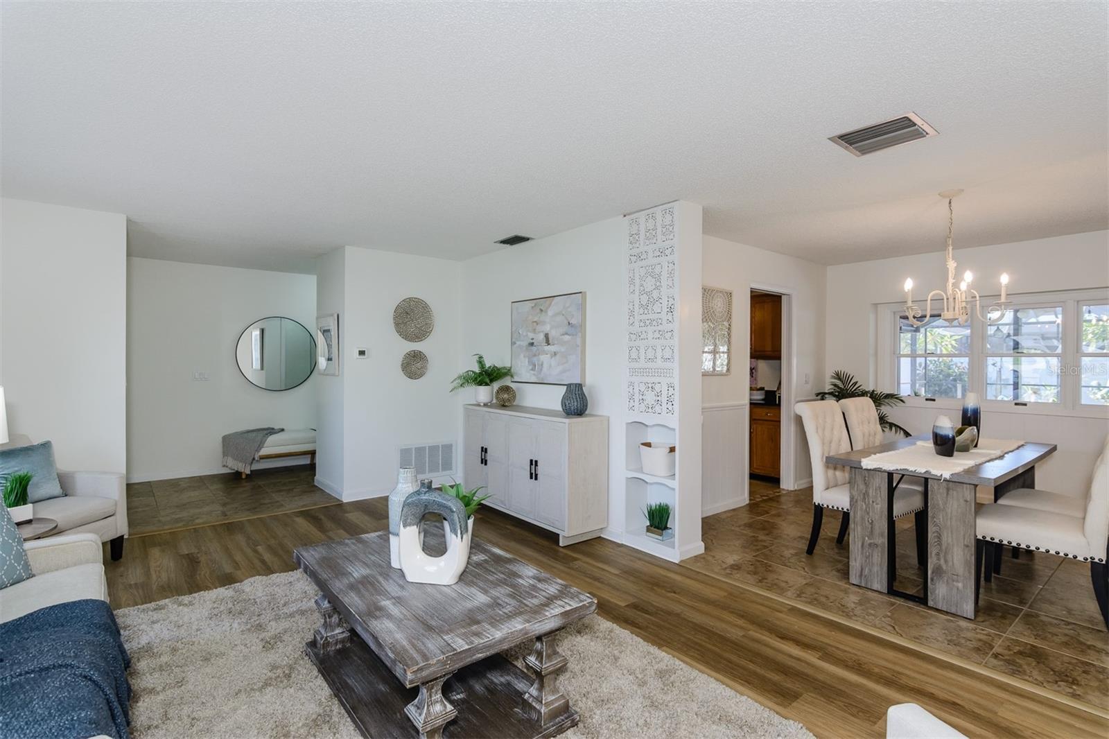 2977 AMBLEGLEN CT — photo 11