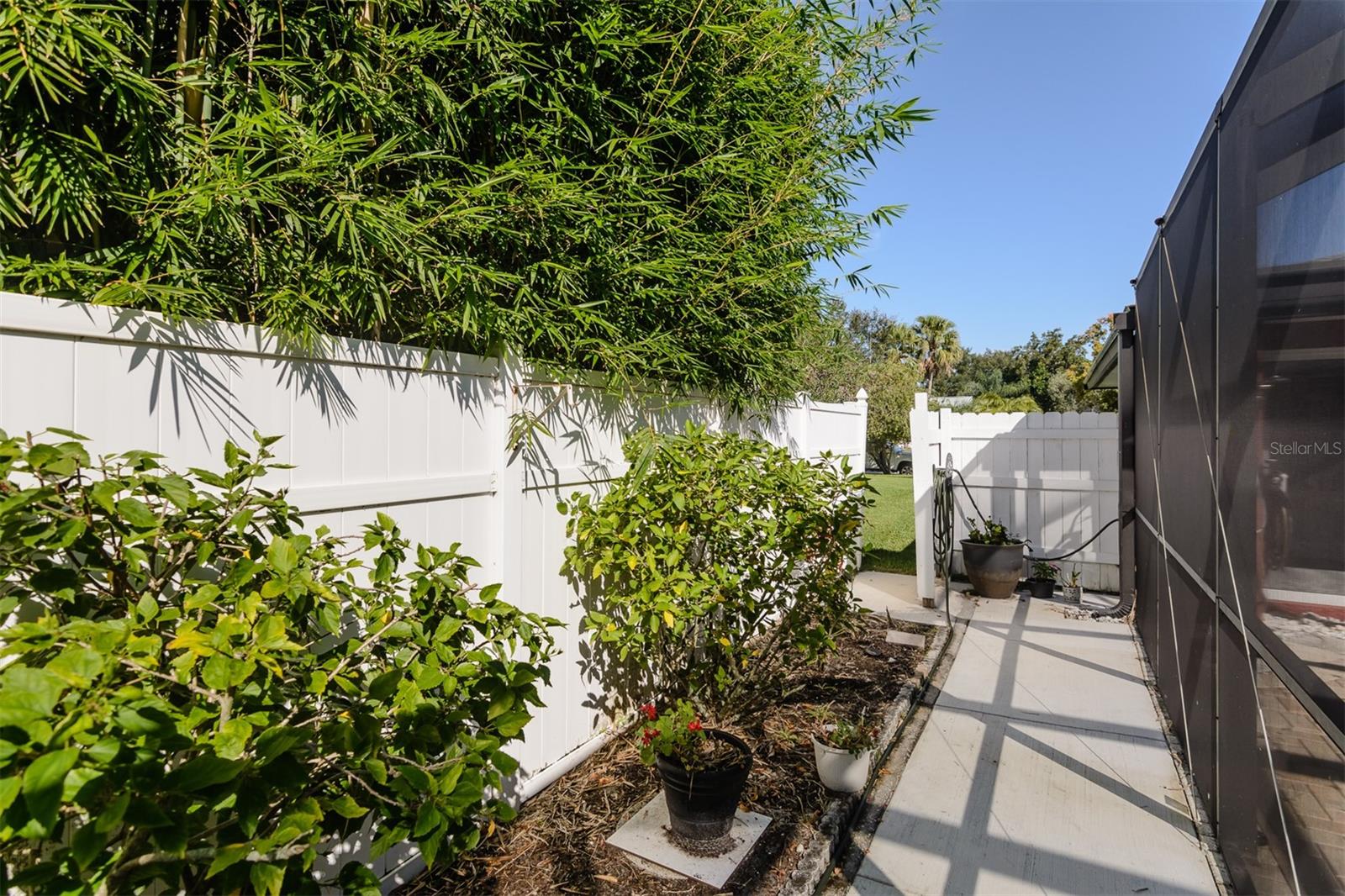 2977 AMBLEGLEN CT — photo 45