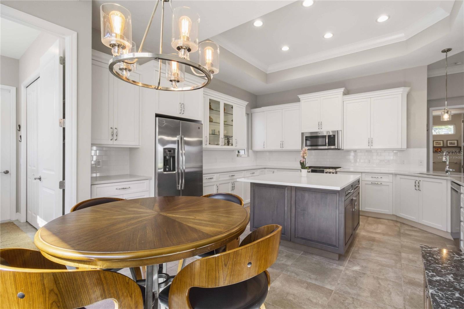 5003 TOBERMORY WAY — photo 20