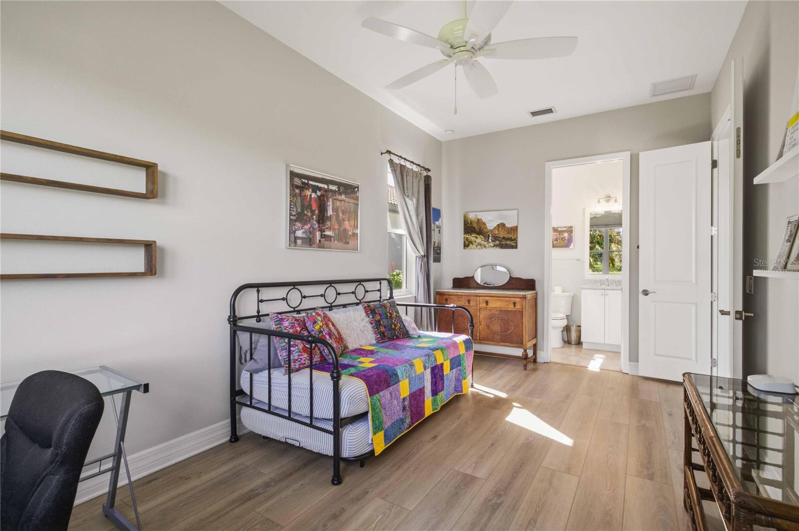 5003 TOBERMORY WAY — photo 39