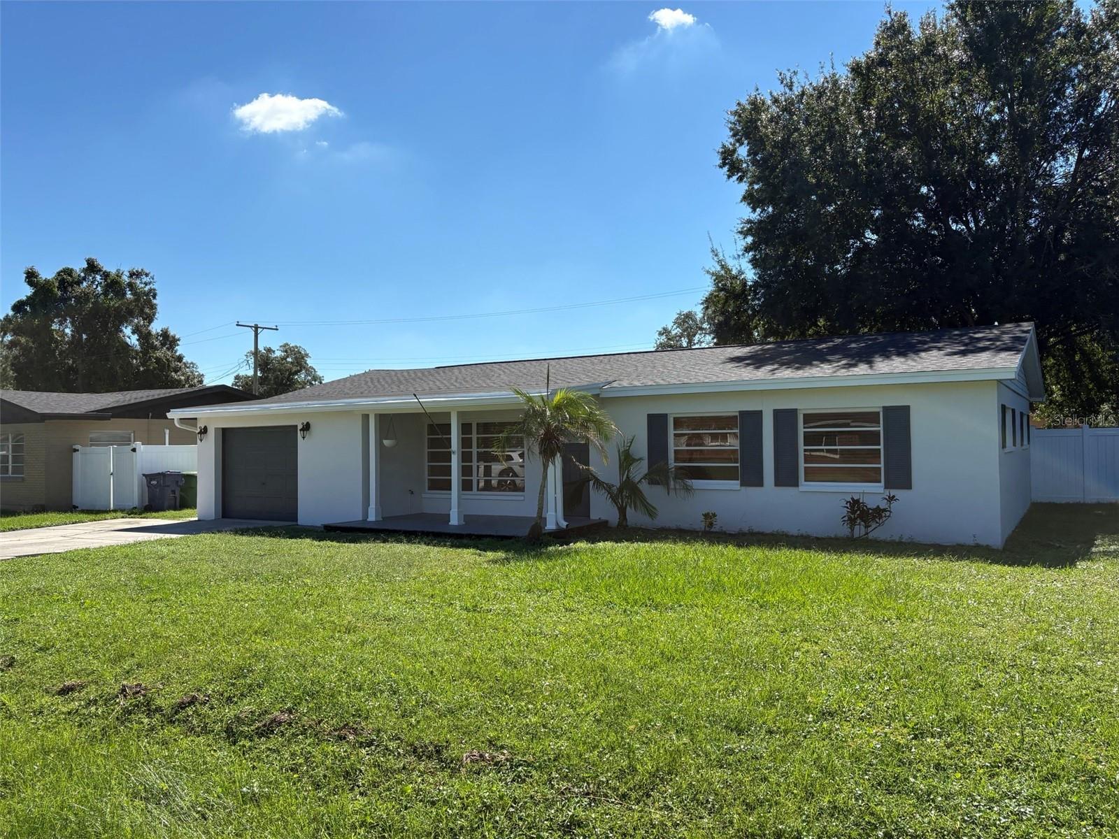 1518 W RIVER LN — photo 2
