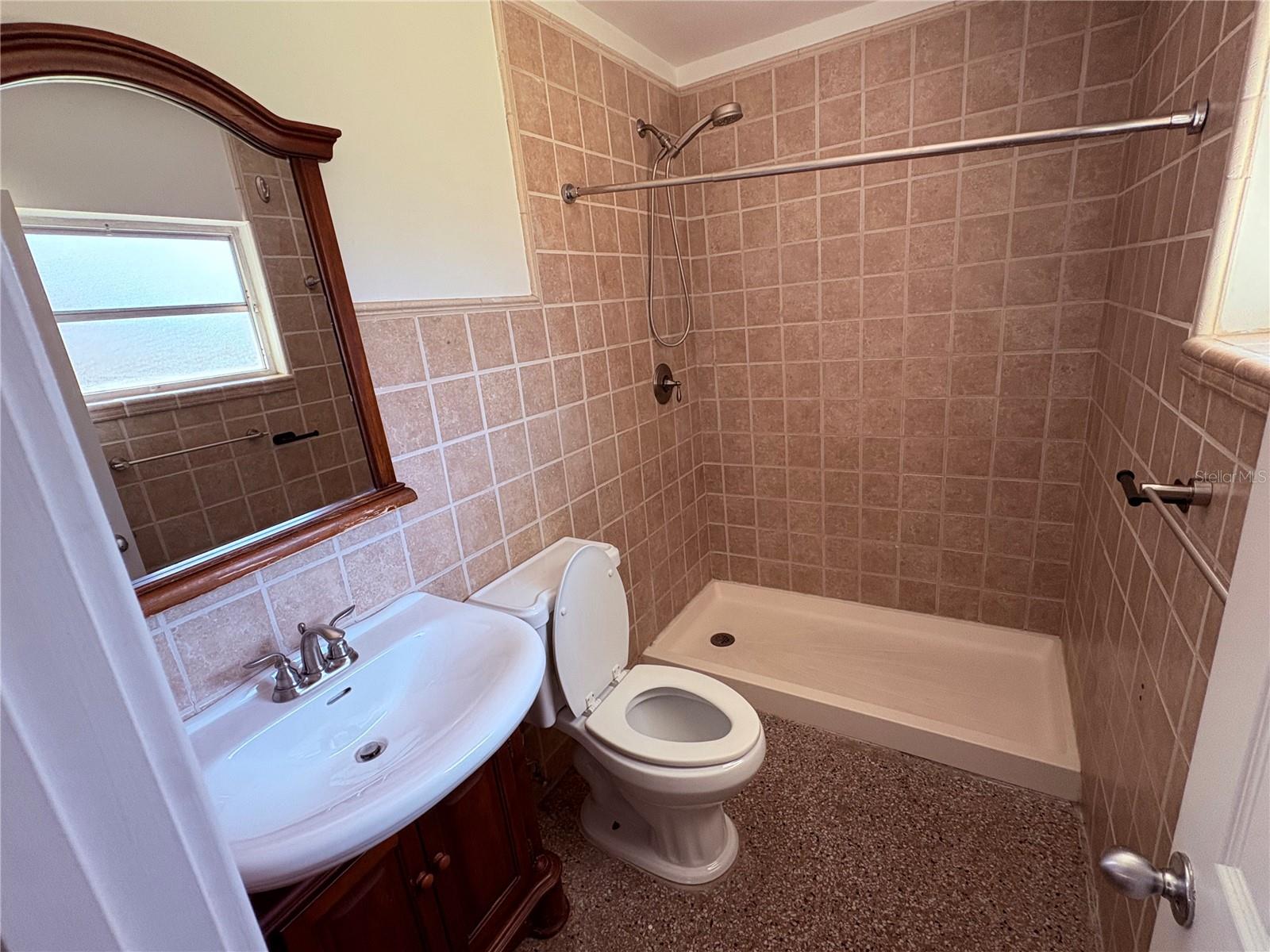1518 W RIVER LN — photo 11