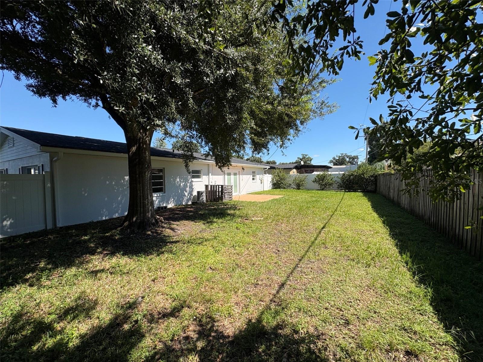 1518 W RIVER LN — photo 5