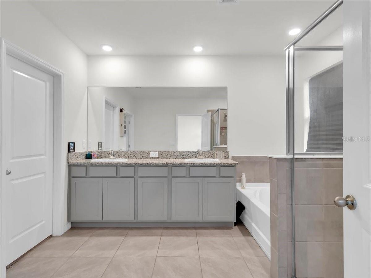 5421 FLINT HILLS DR — photo 28
