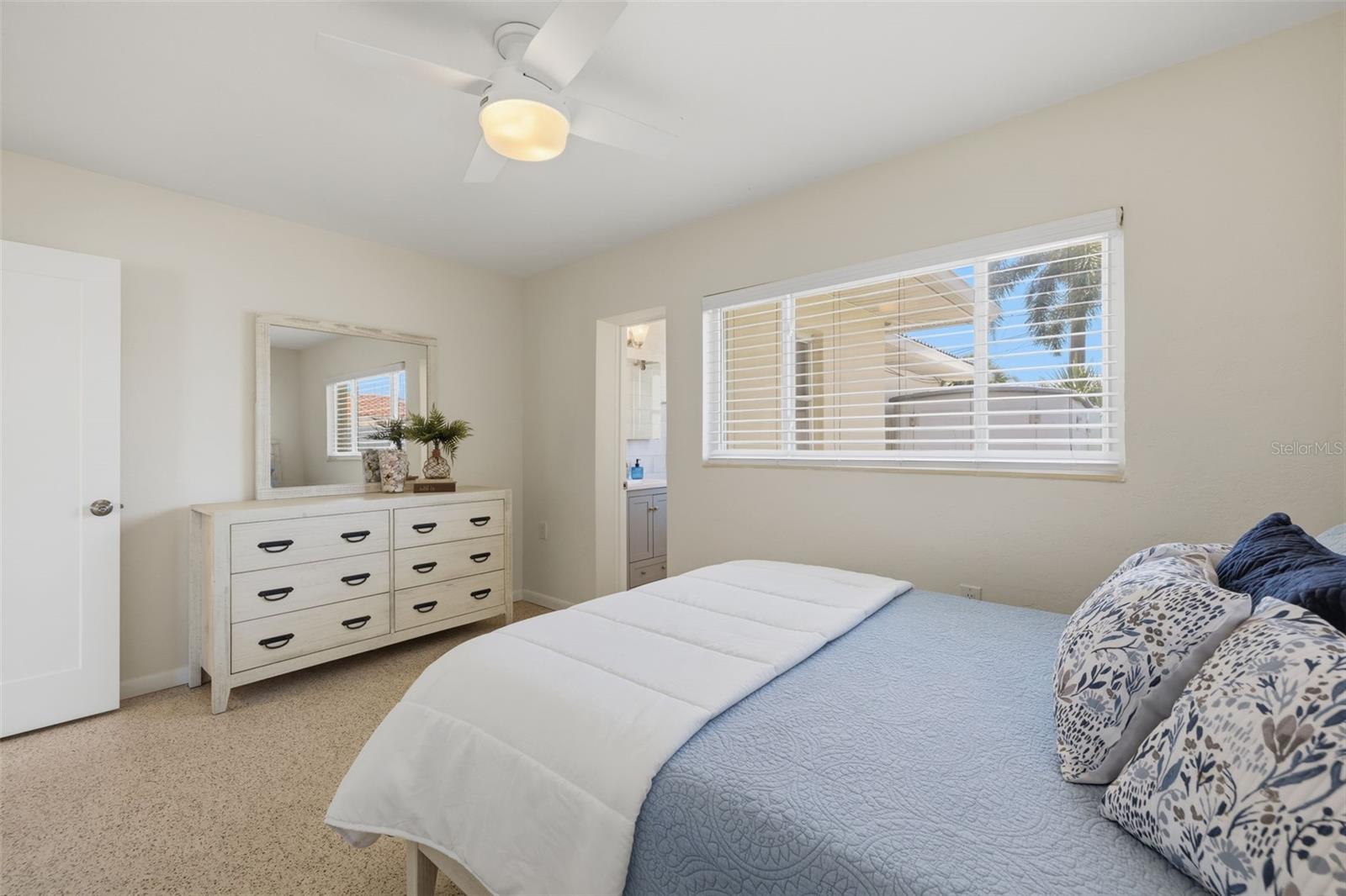 3666 BELLE VISTA DR E — photo 31