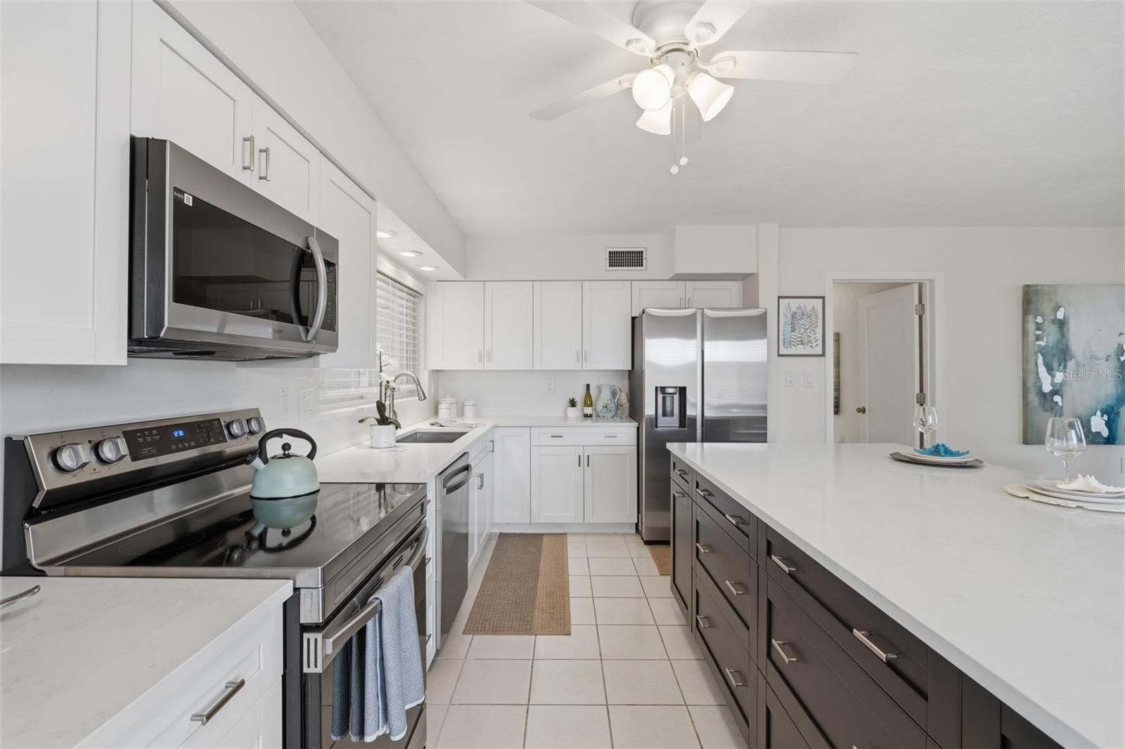 3666 BELLE VISTA DR E — photo 27