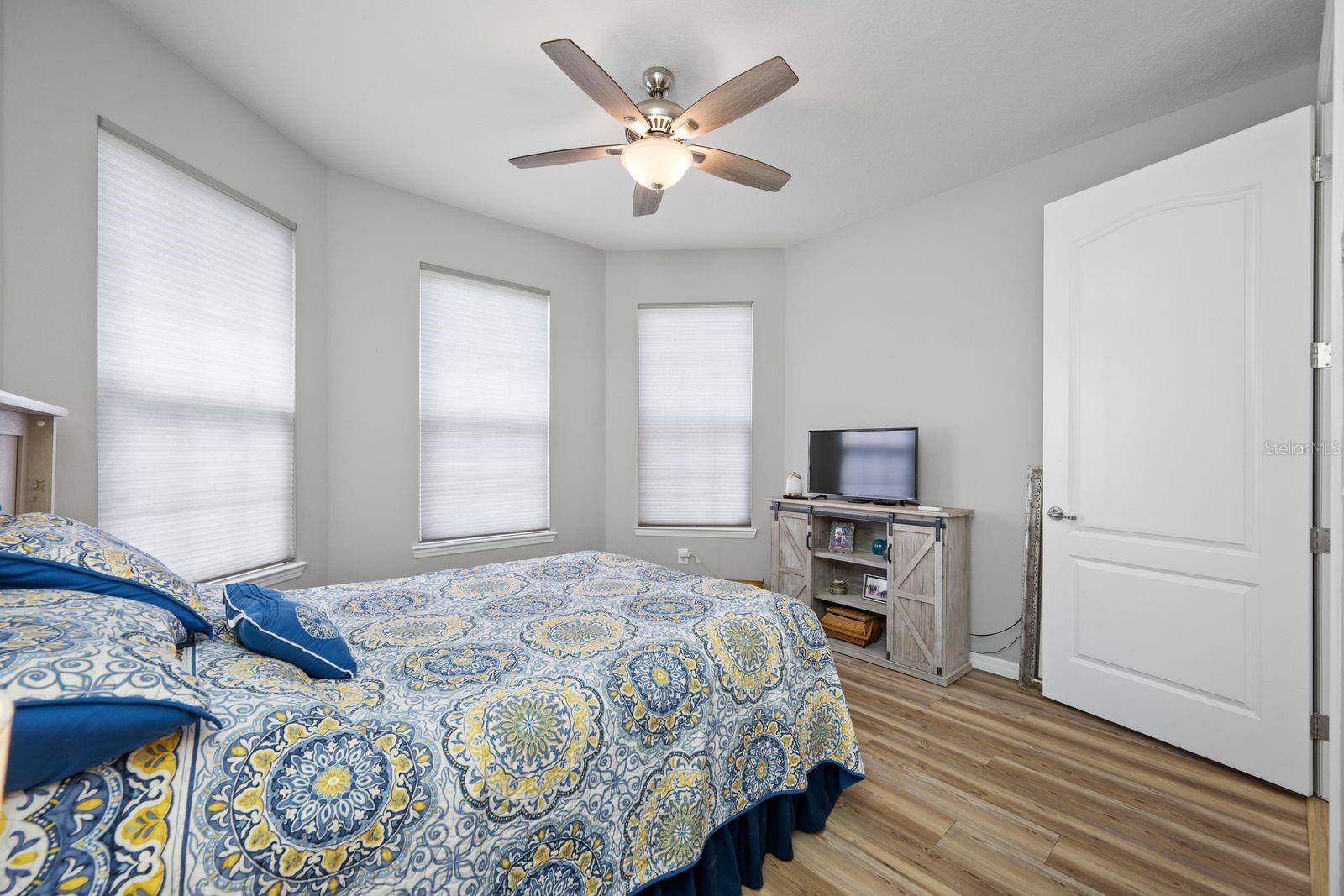5016 BELLA ARMONIA CIR — photo 11