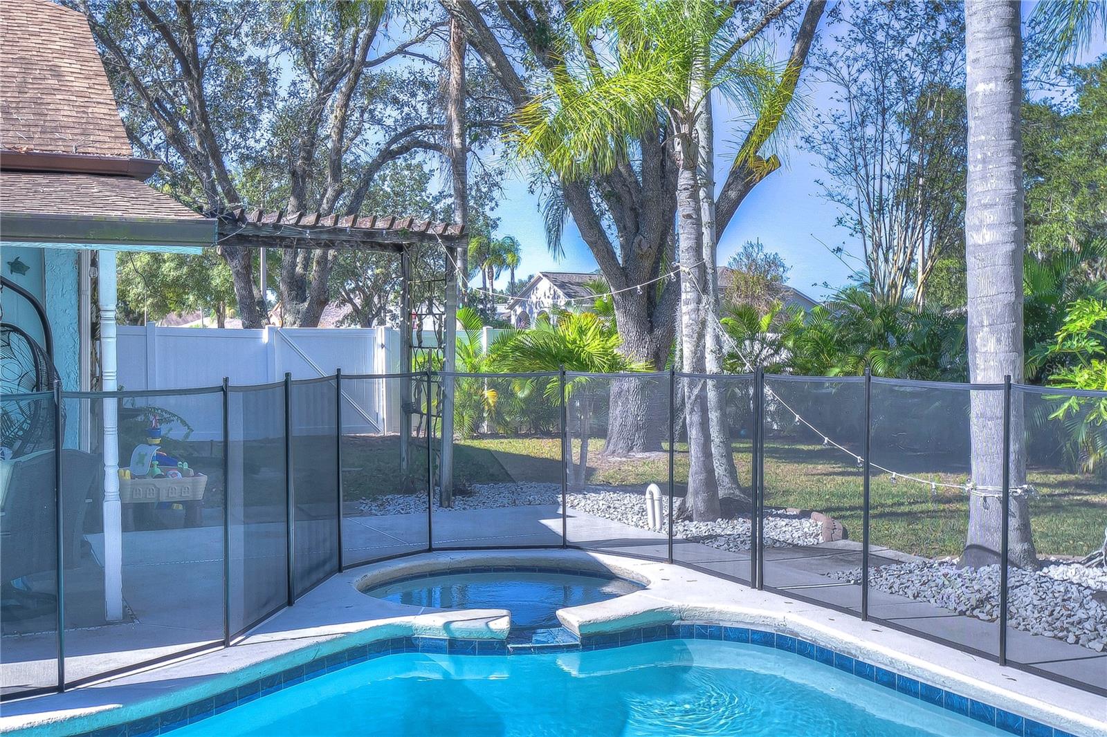 9502 SUNNYOAK DR — photo 40