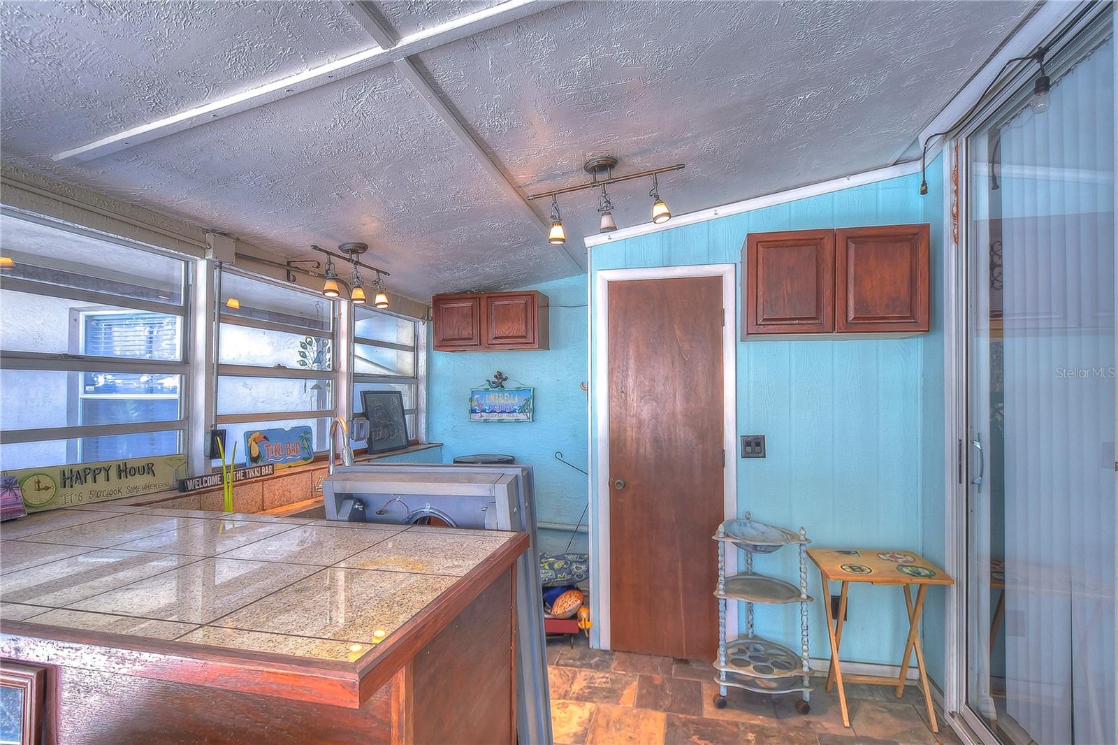 9502 SUNNYOAK DR — photo 32