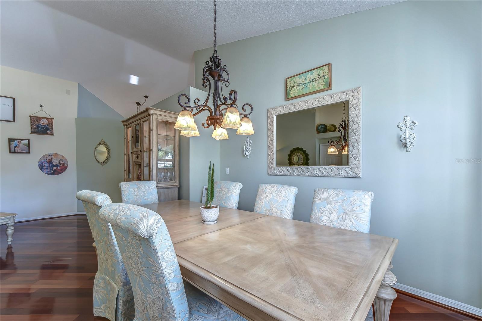 9502 SUNNYOAK DR — photo 3