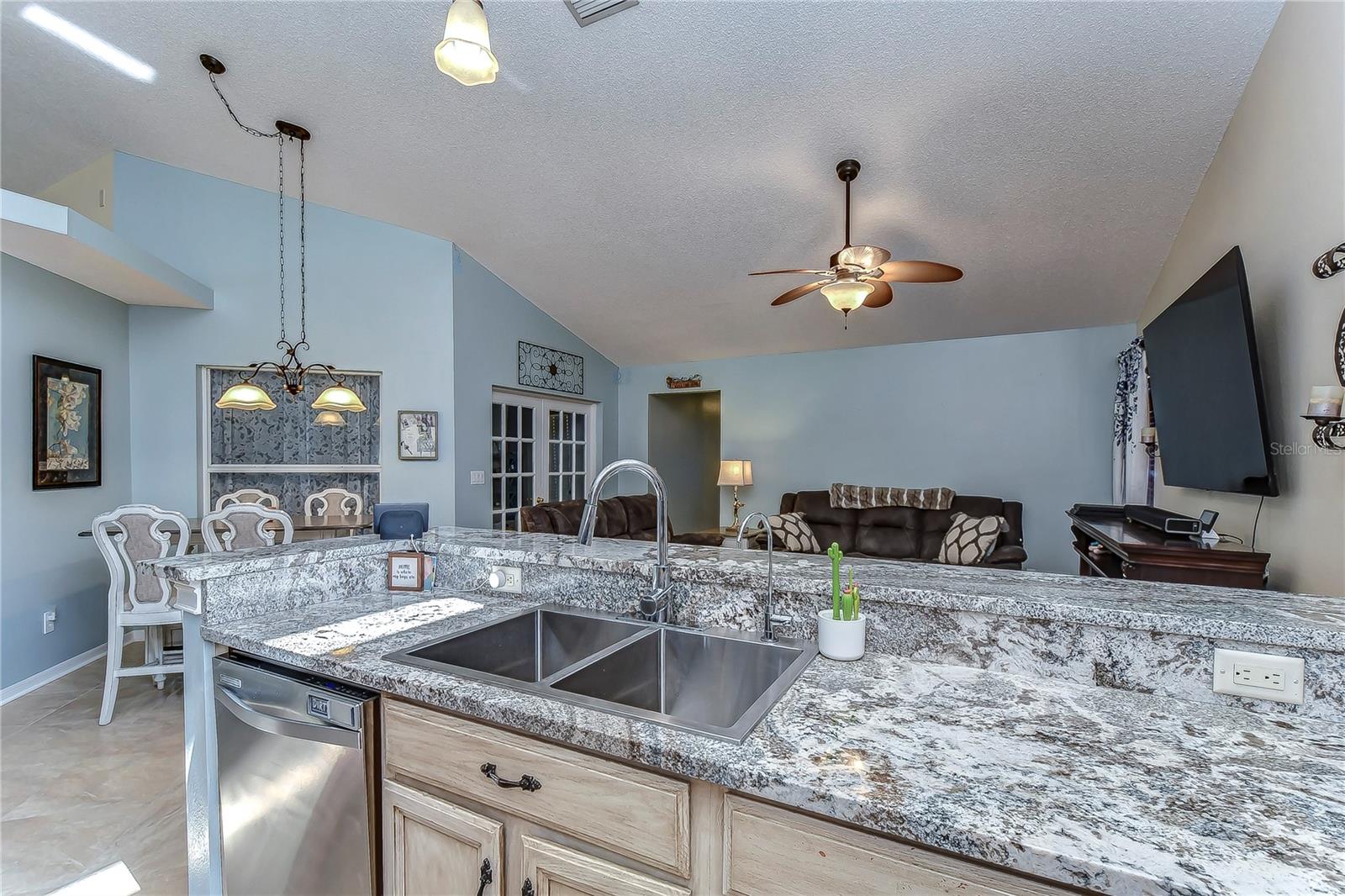 9502 SUNNYOAK DR — photo 13