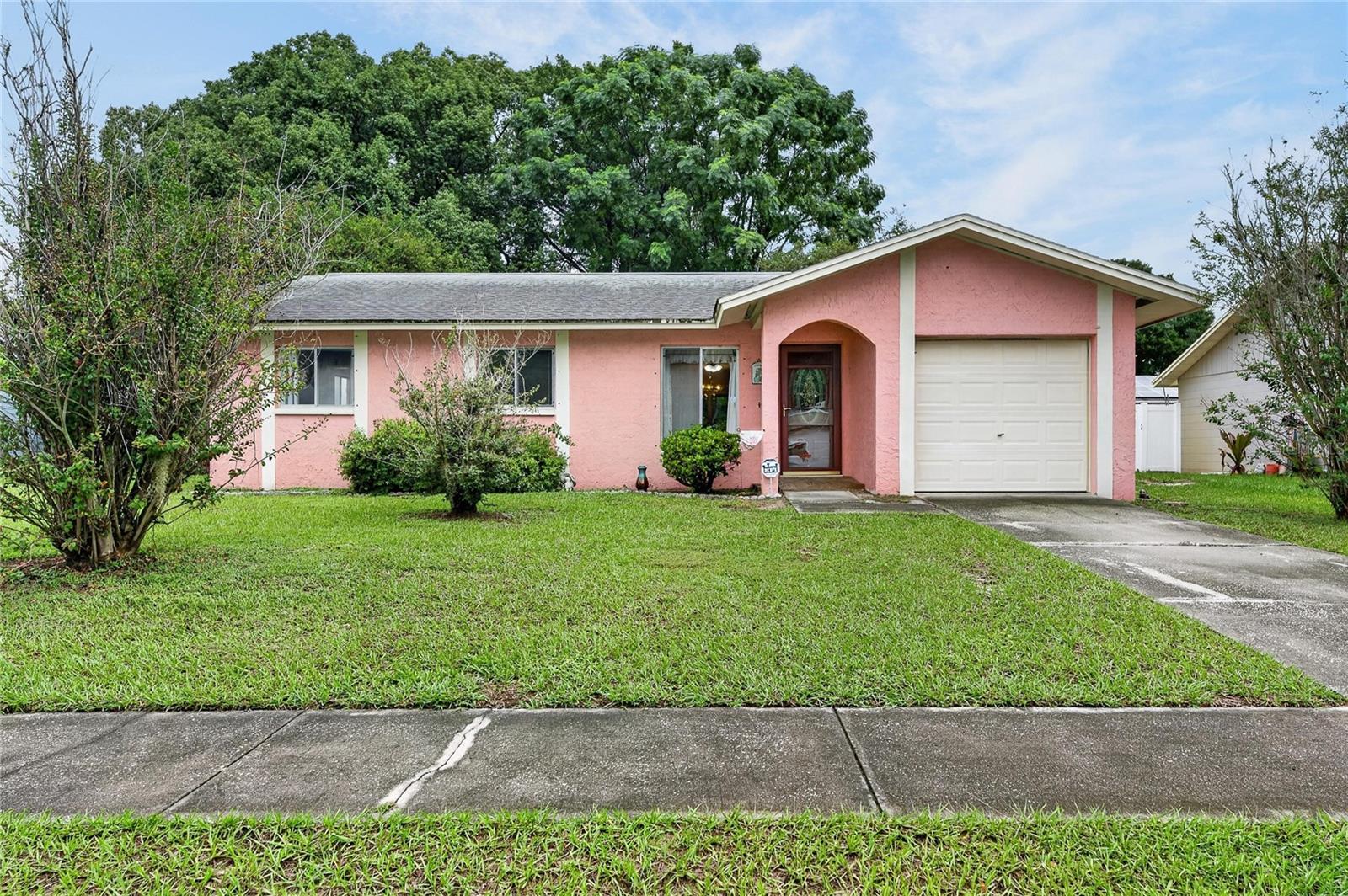 332 BRANDYWINE DR — photo 2
