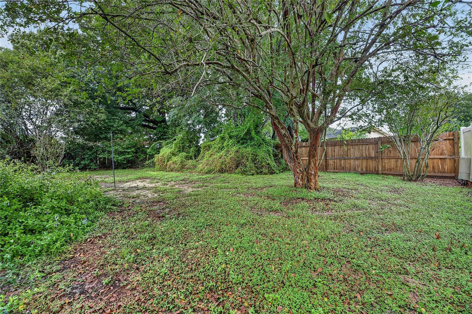 332 BRANDYWINE DR — photo 35