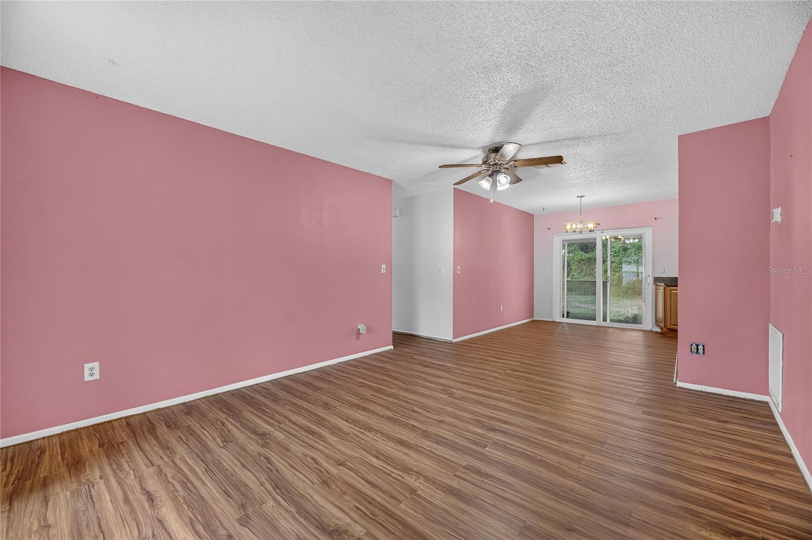 332 BRANDYWINE DR — photo 8