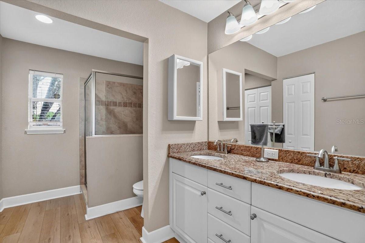 2755 S EAST AVE — photo 14