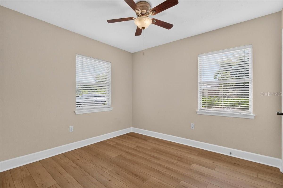 2755 S EAST AVE — photo 18