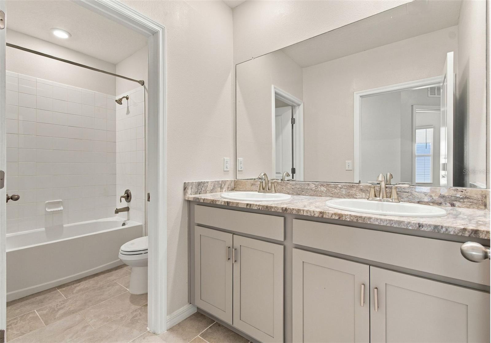 3221 LIVING CORAL DR — photo 27