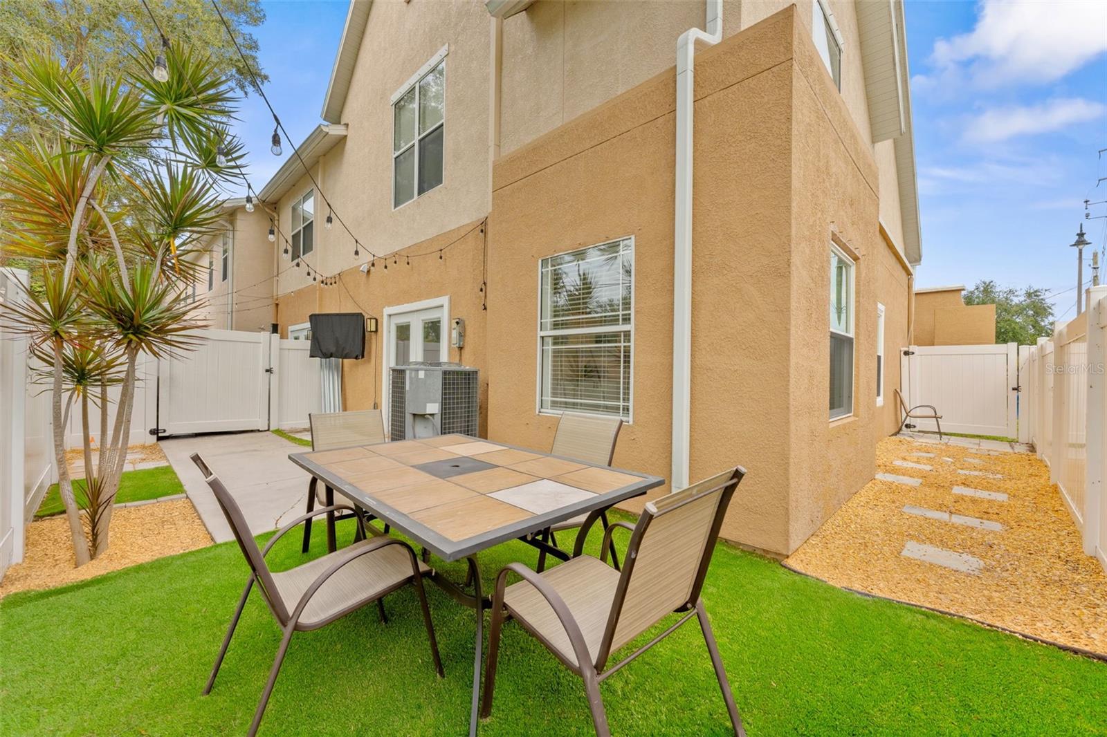 4363 TYLER CIR N — photo 38