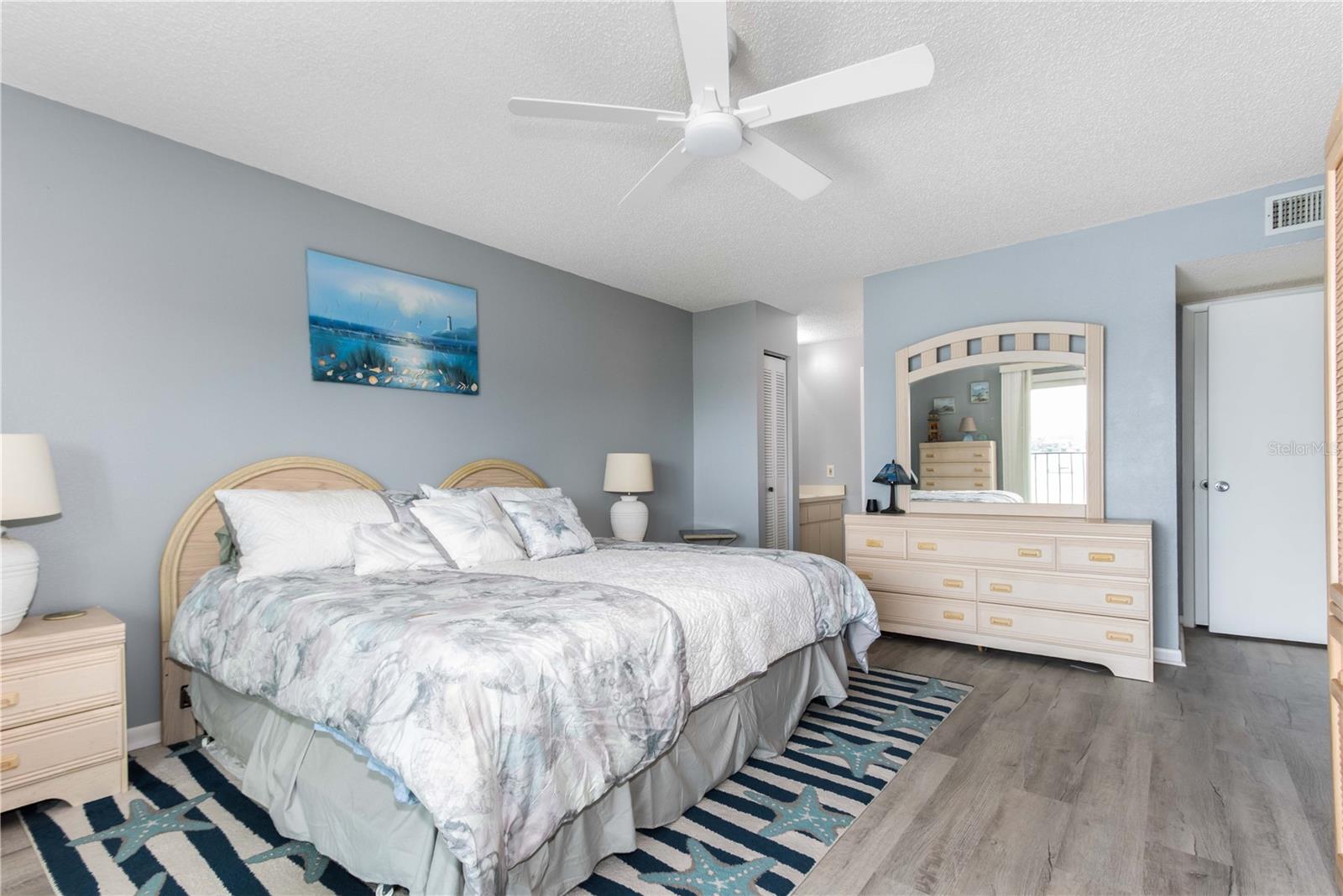 650 ISLAND WAY #602 — photo 16