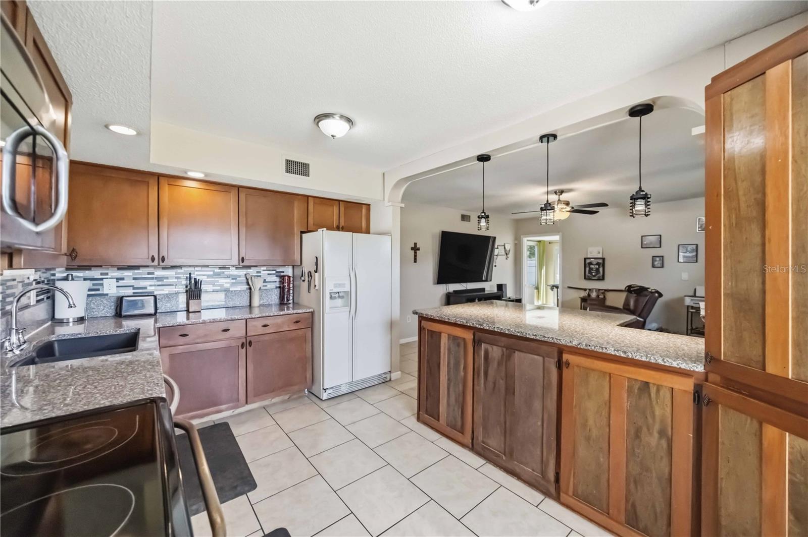 8270 FAY AVE — photo 9