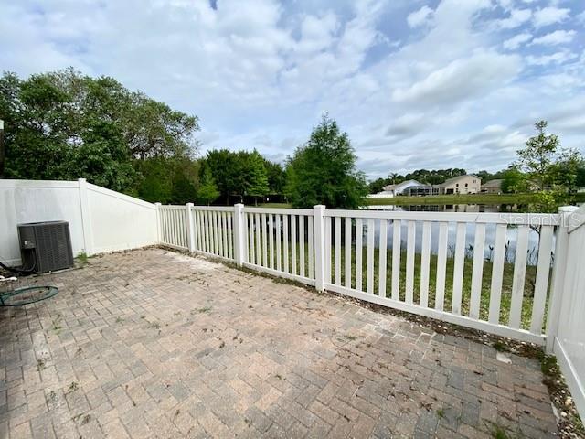 12032 GREENGATE DR — photo 57