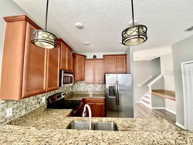 12032 GREENGATE DR — photo 33