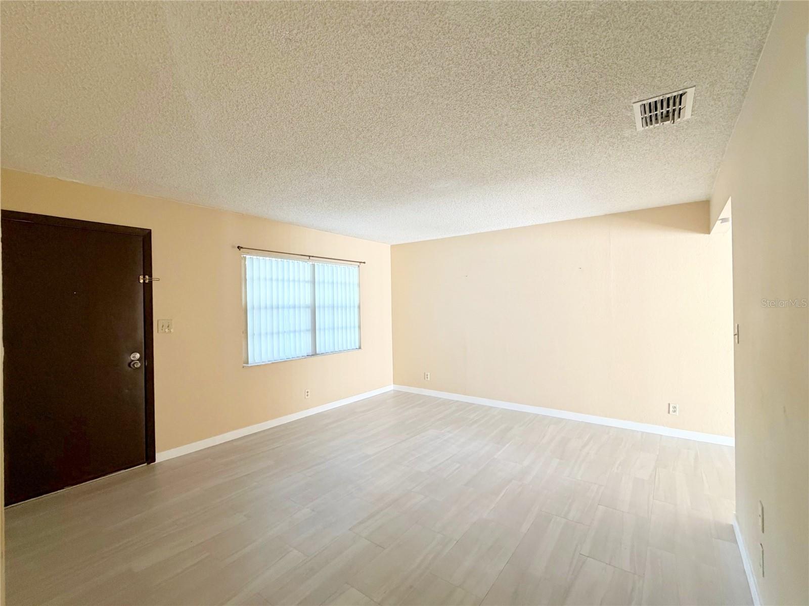 615 2ND AVE NE #A — photo 13