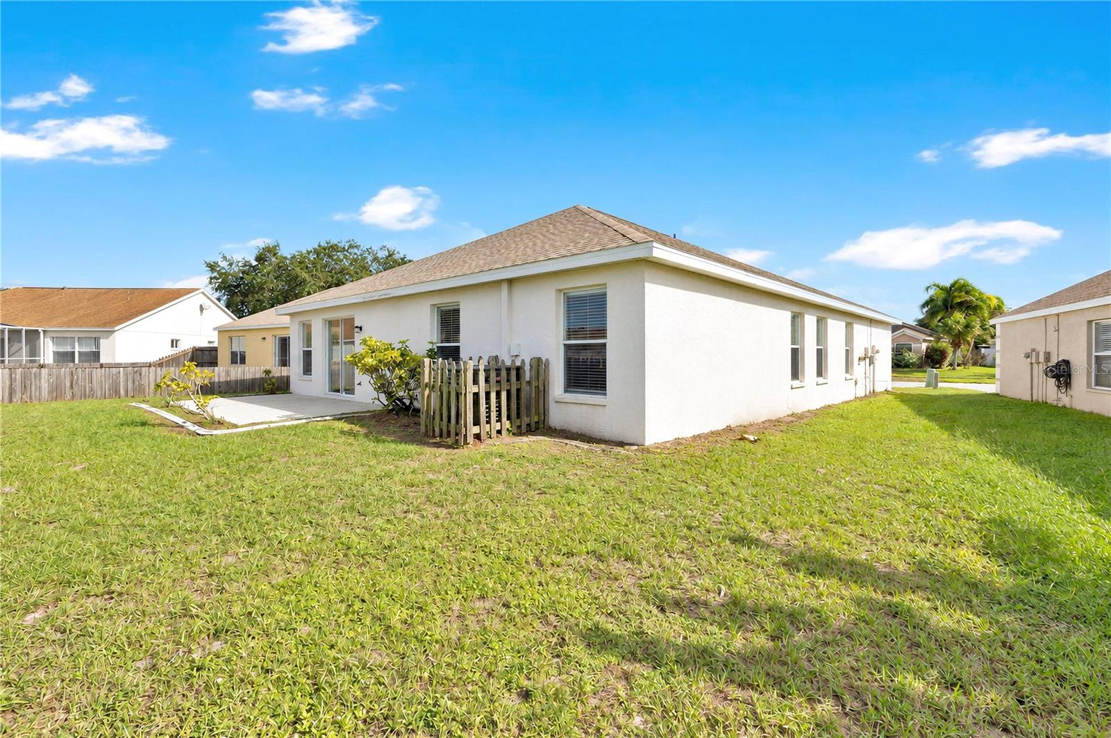 12517 MIDPOINTE DR — photo 32