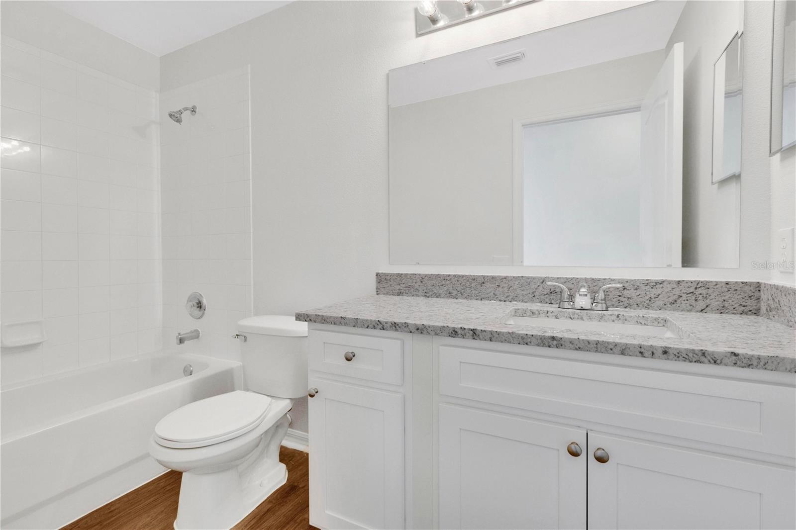 12517 MIDPOINTE DR — photo 24