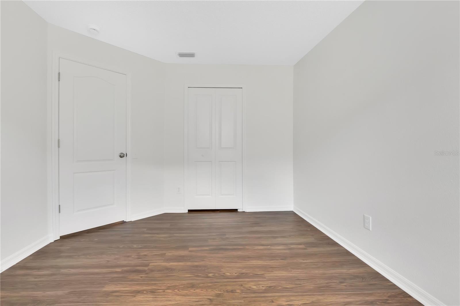 12517 MIDPOINTE DR — photo 23