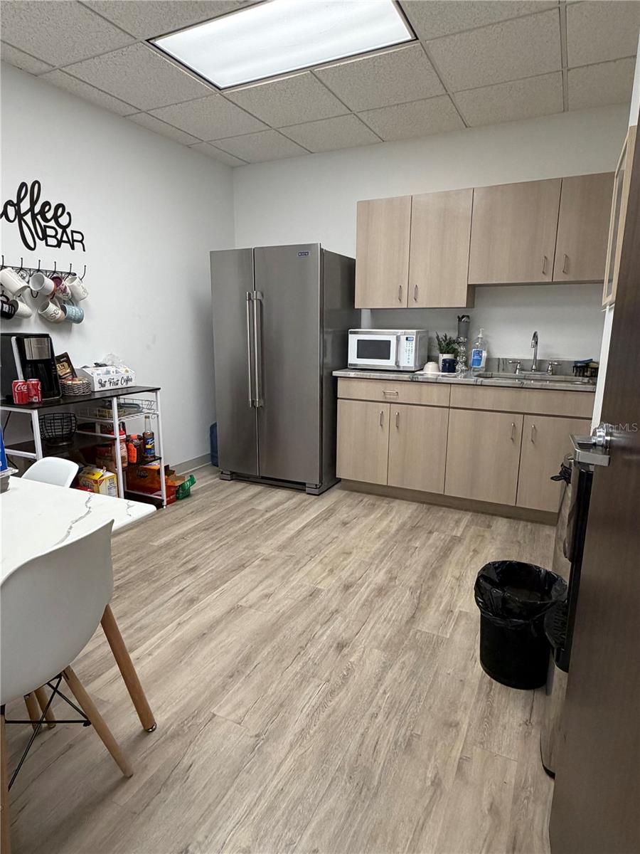 1819 MAIN ST #402 — photo 6