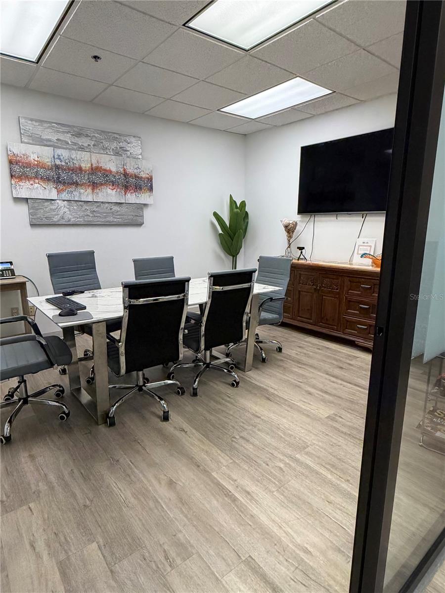 1819 MAIN ST #402 — photo 5