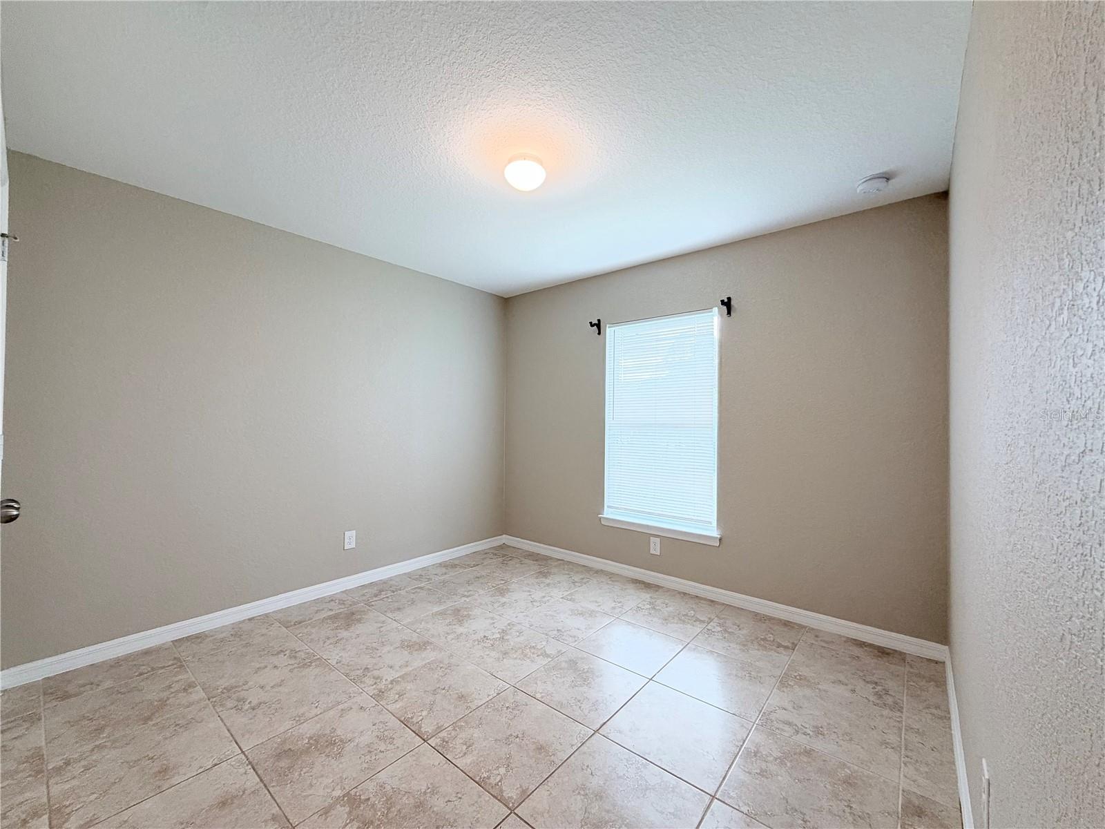 1546 GLENAN RD — photo 16