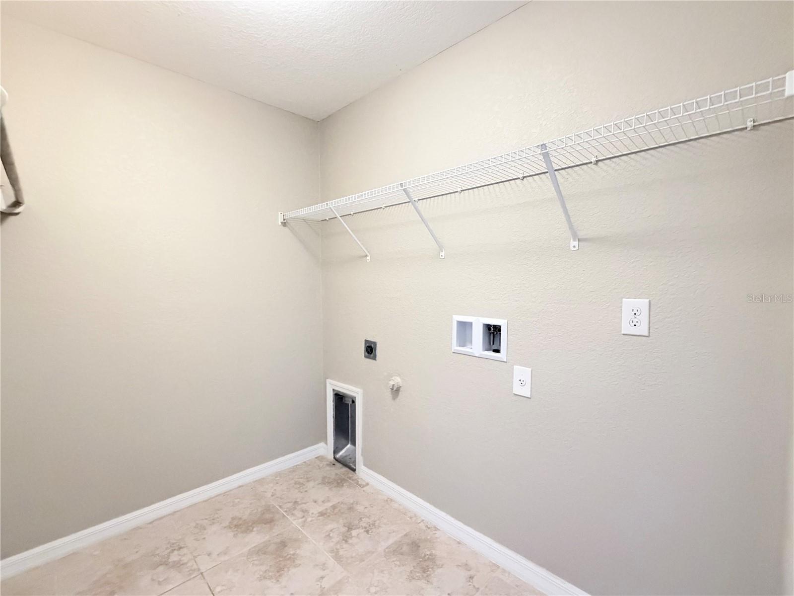 1546 GLENAN RD — photo 17