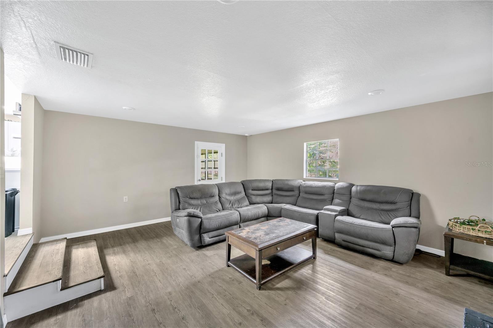 1210 FRONT ST — photo 29
