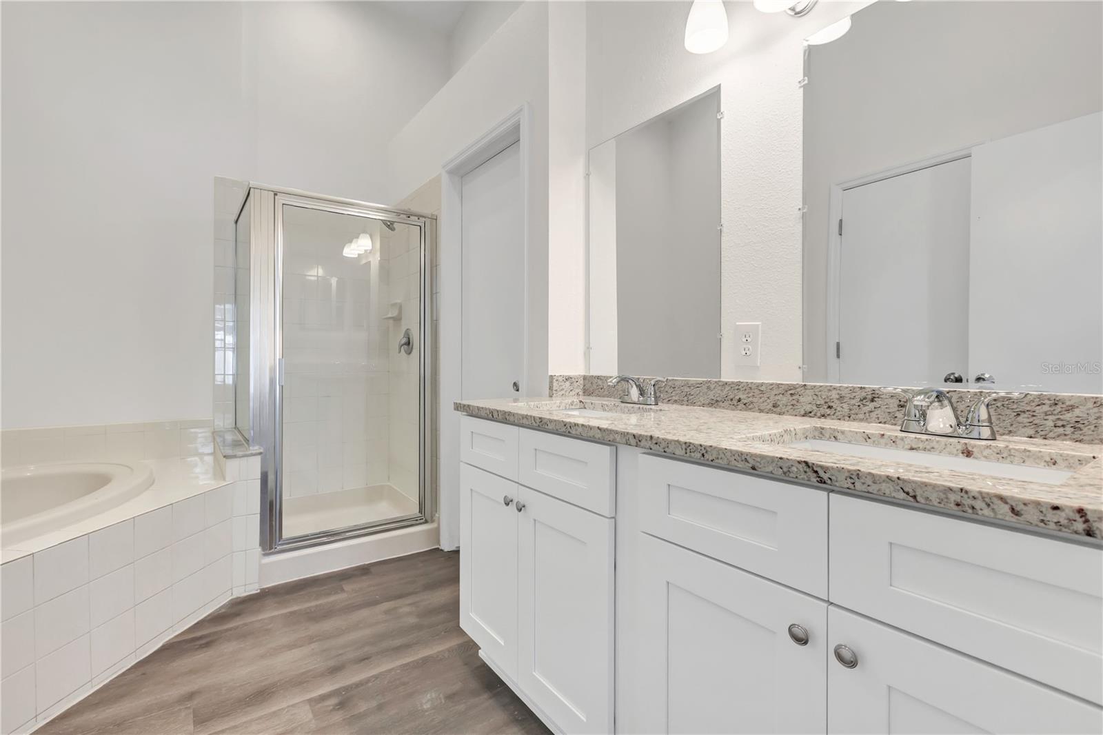 12108 DAWN VISTA DR — photo 16