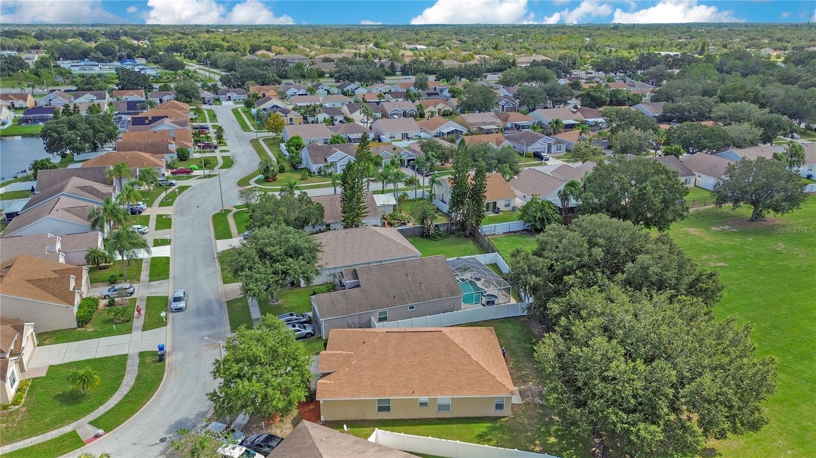 12108 DAWN VISTA DR — photo 36