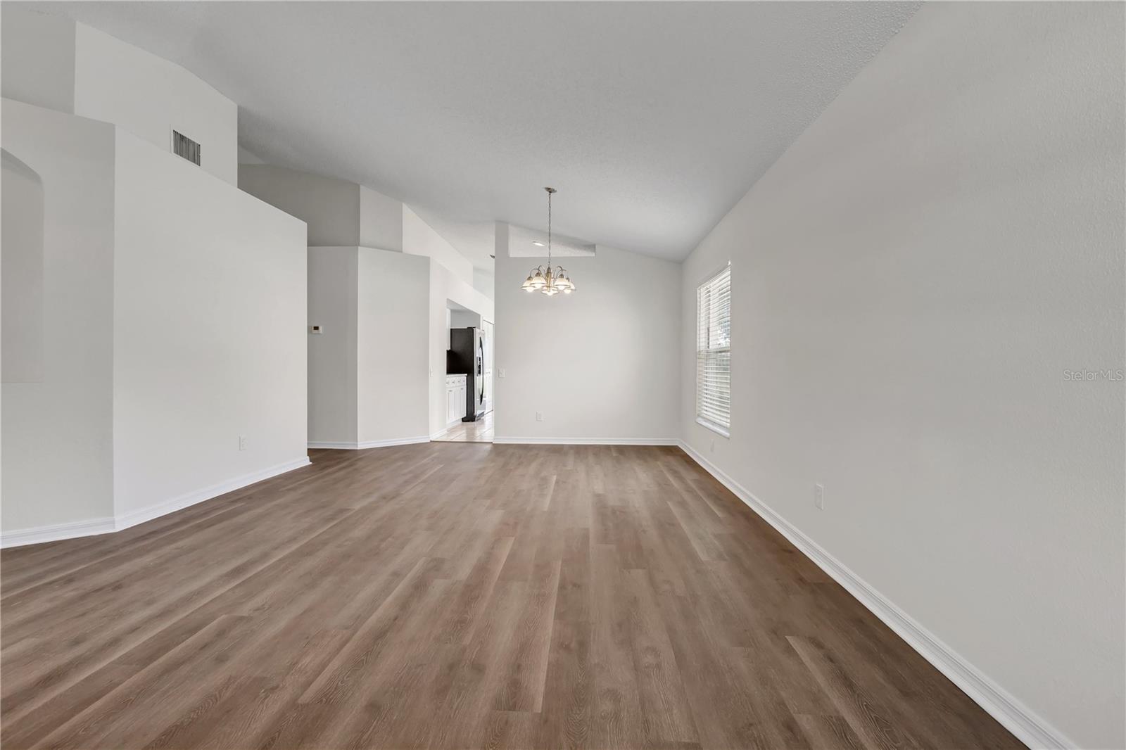 12108 DAWN VISTA DR — photo 6