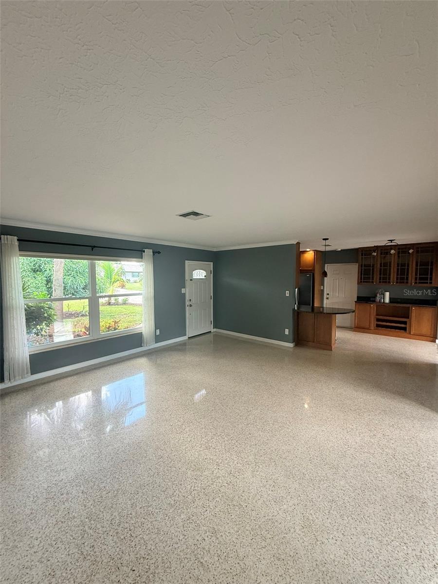 1729 LARAMIE ST — photo 12