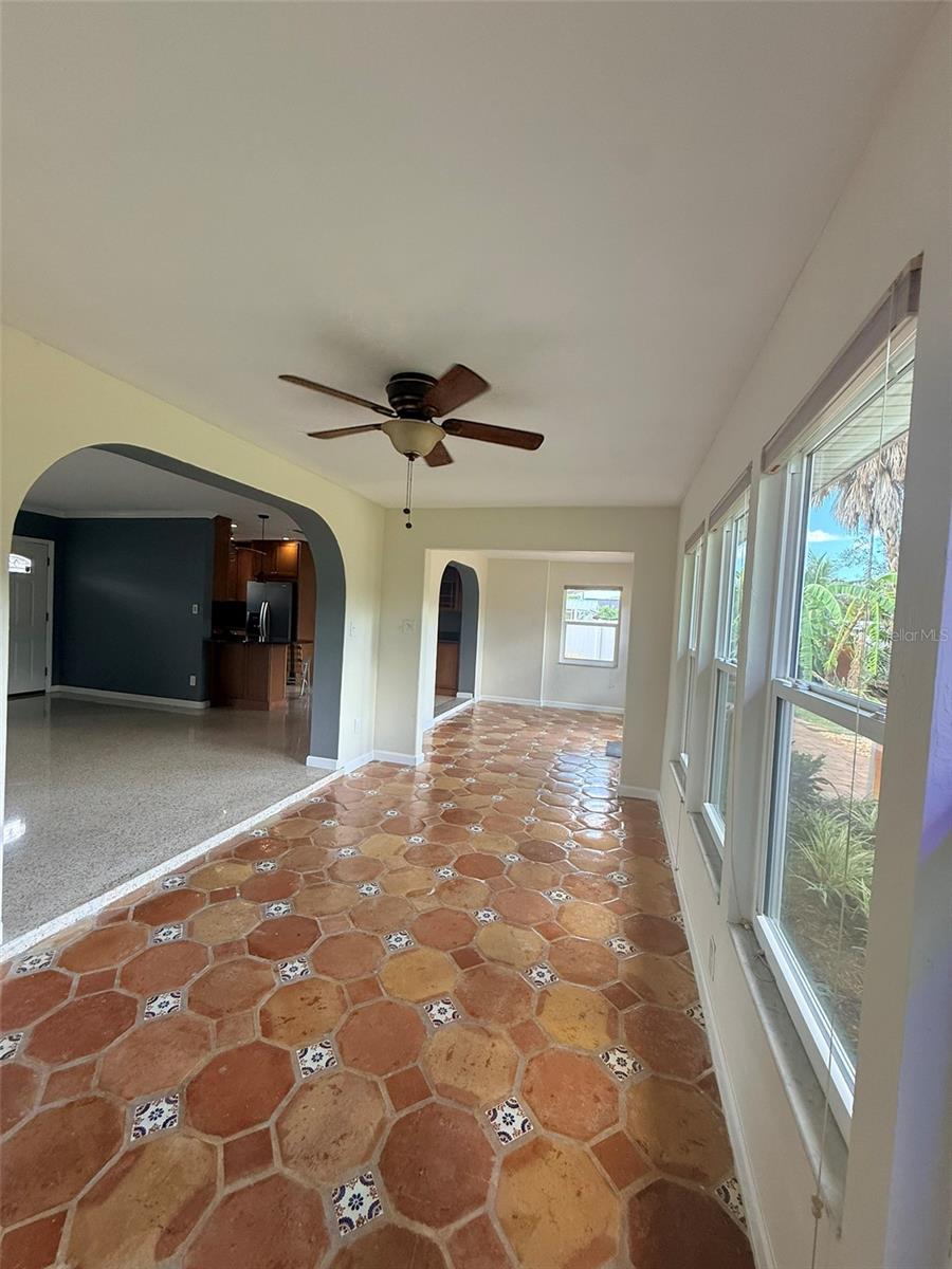 1729 LARAMIE ST — photo 17
