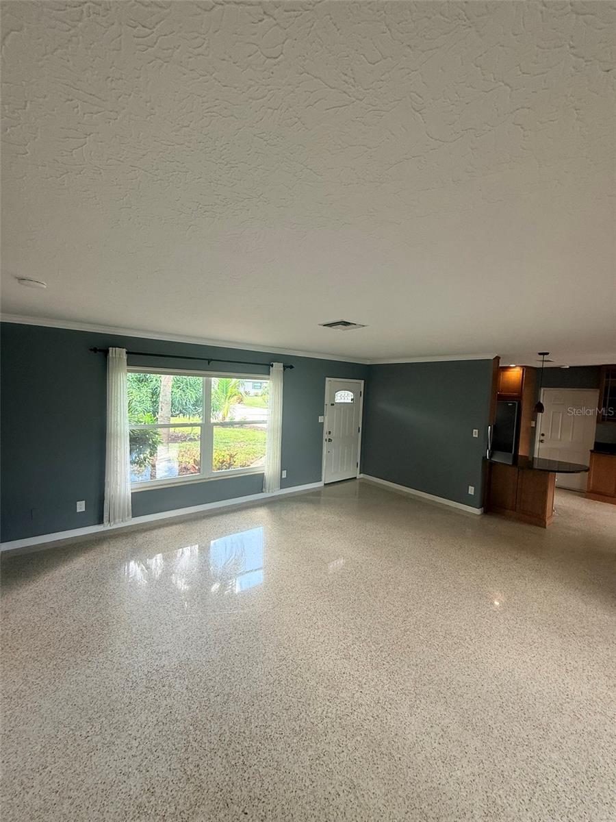 1729 LARAMIE ST — photo 13