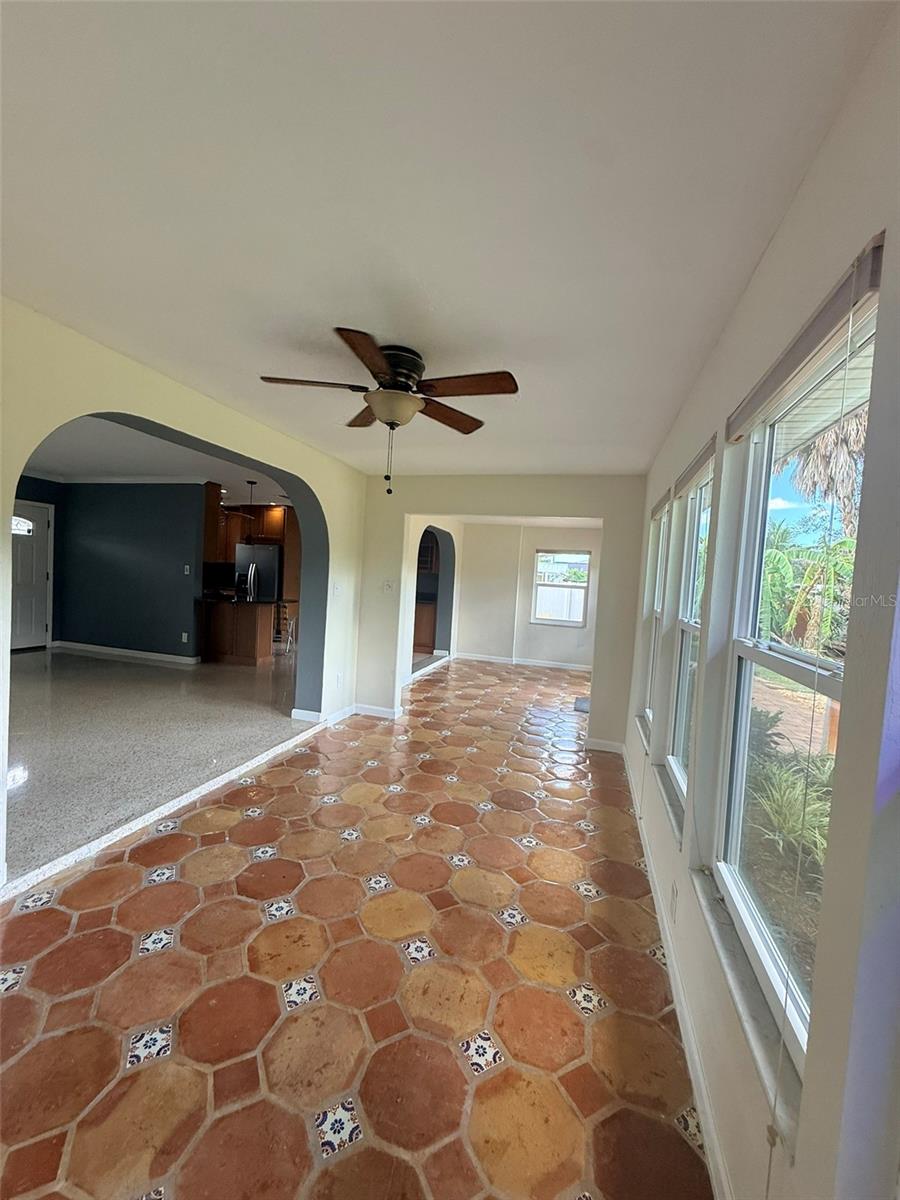 1729 LARAMIE ST — photo 16
