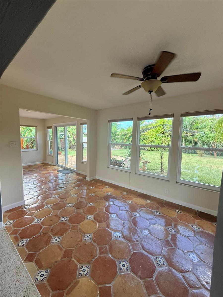 1729 LARAMIE ST — photo 14