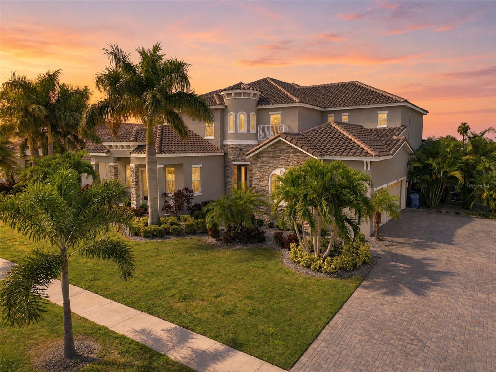 832 MANNS HARBOR DR — photo 81