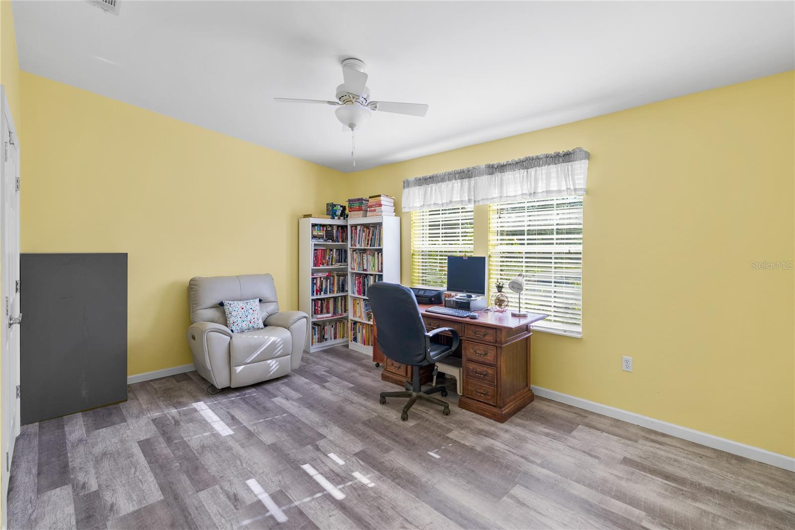 3792 VILLAGE AVE — photo 33