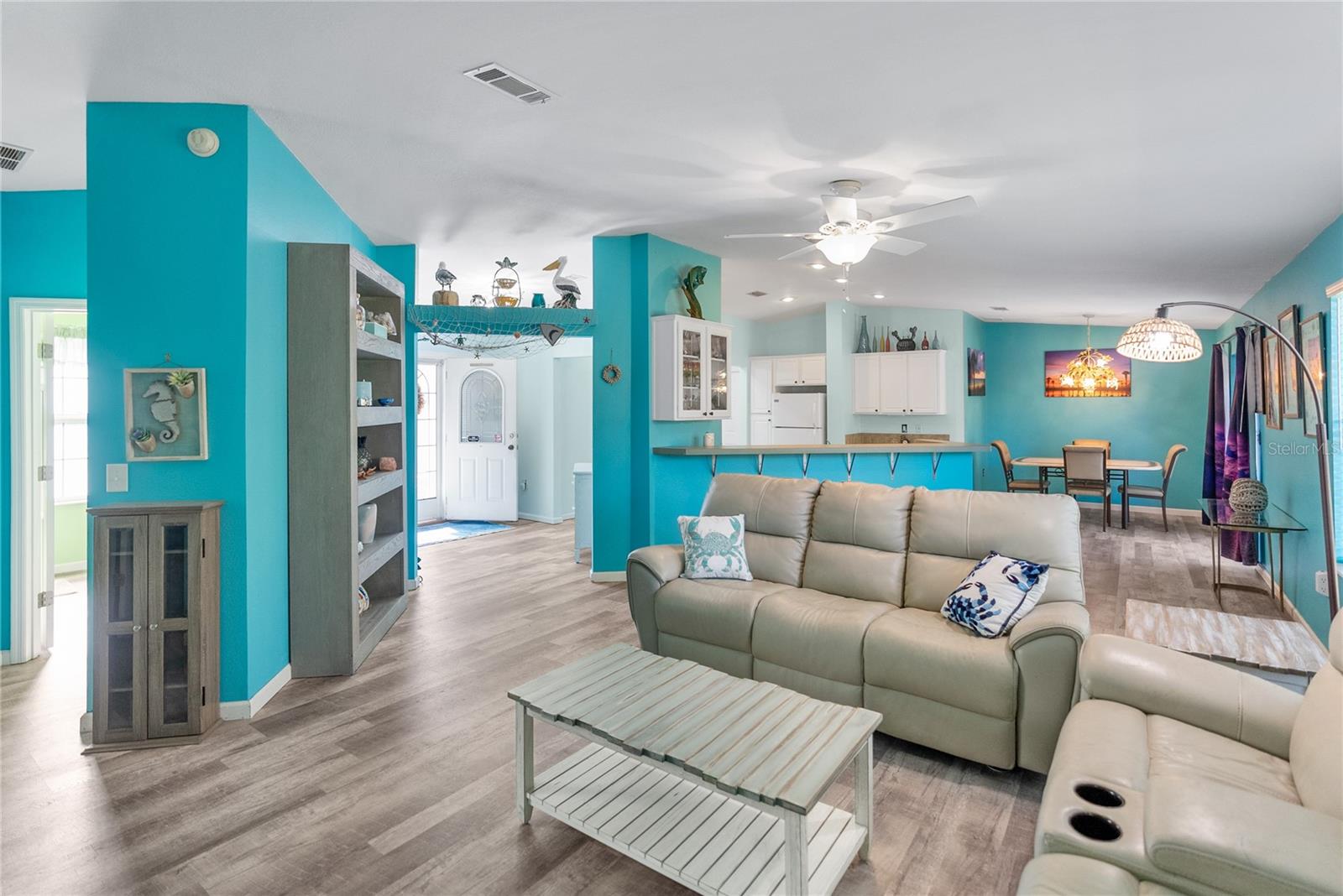 3792 VILLAGE AVE — photo 18