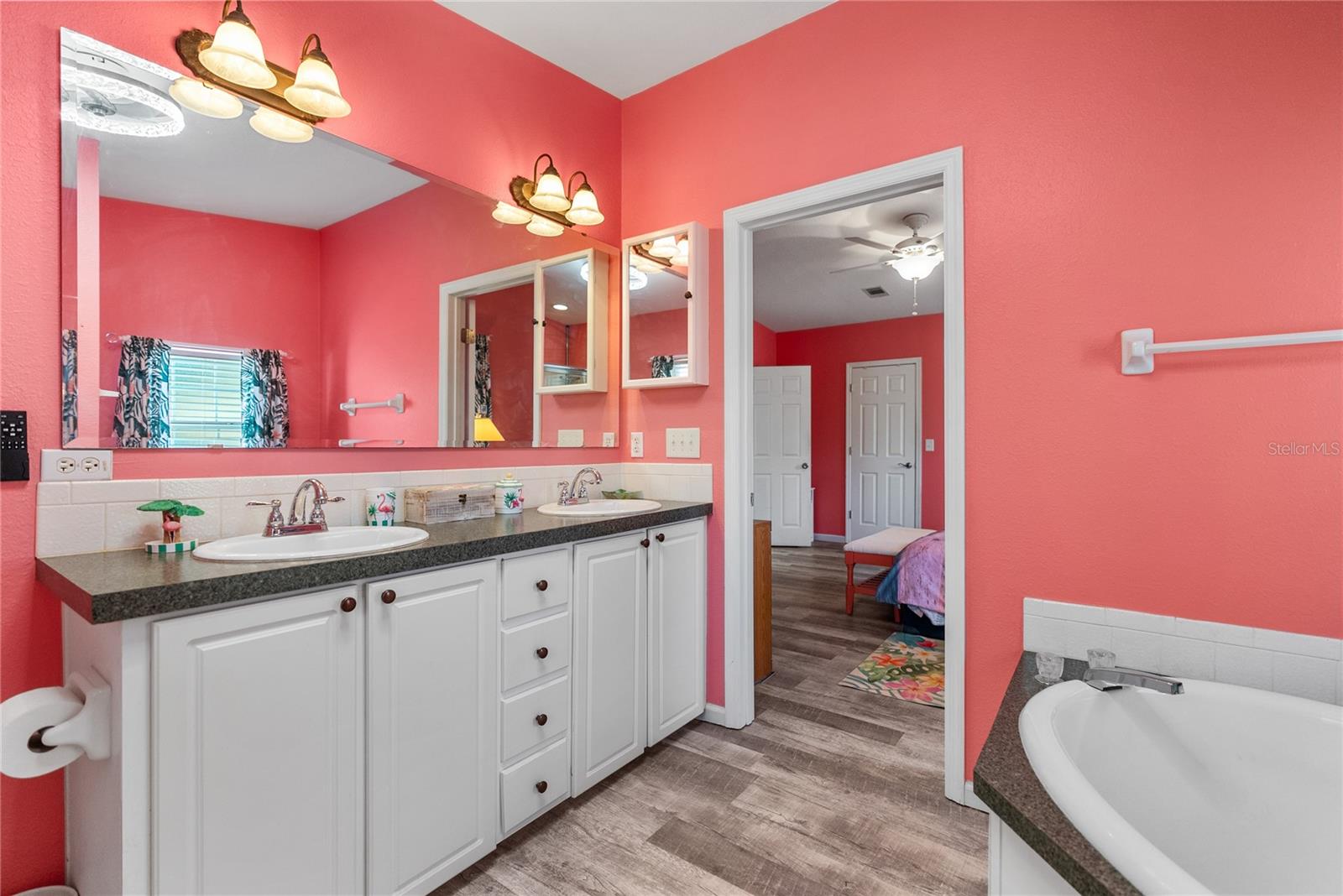 3792 VILLAGE AVE — photo 26