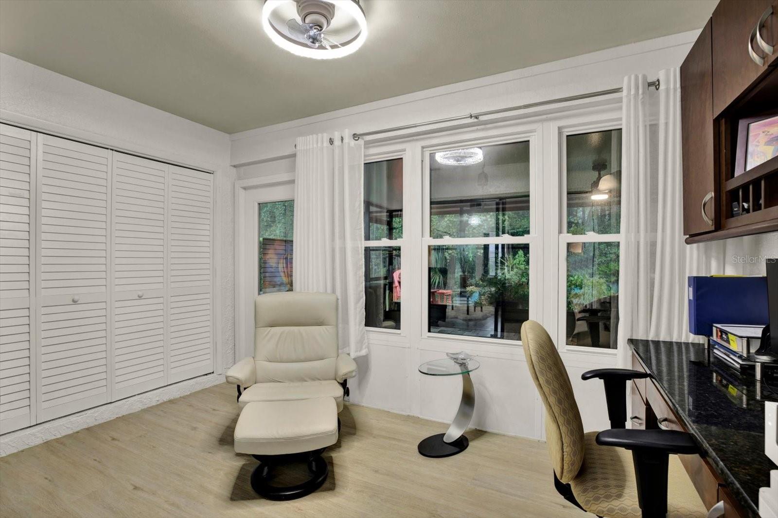 3433 HILLMOOR DR — photo 15